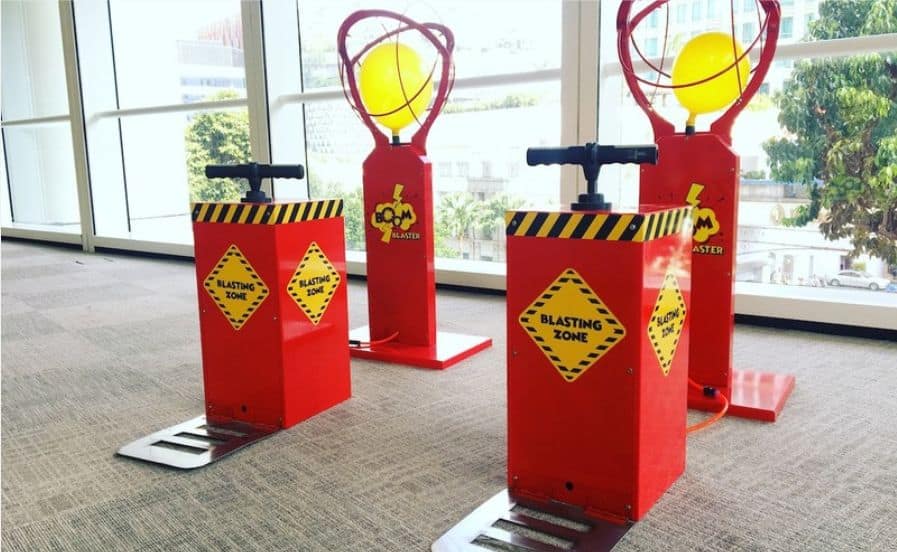 Balloon Blasters carnival game by BounceParkSG