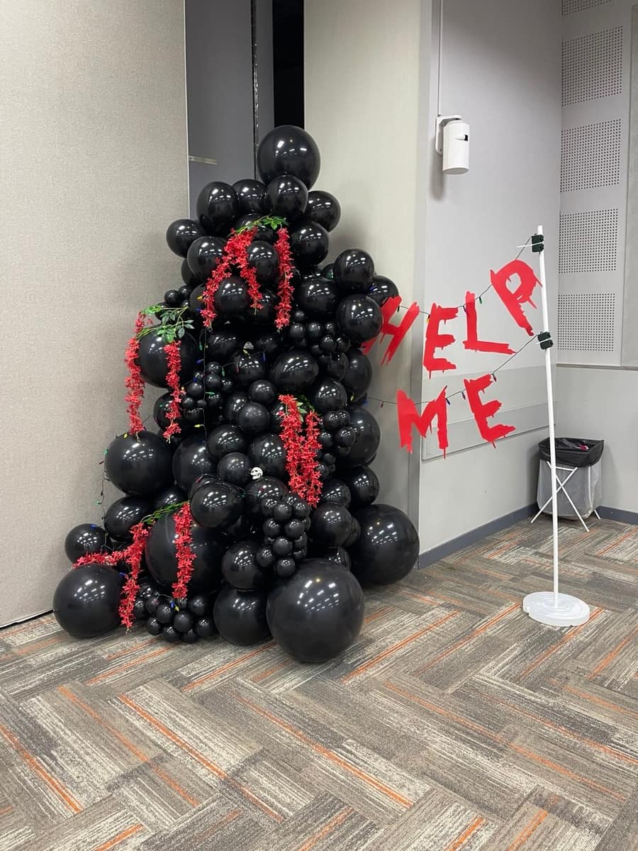 Black balloon tree for a Halloween event