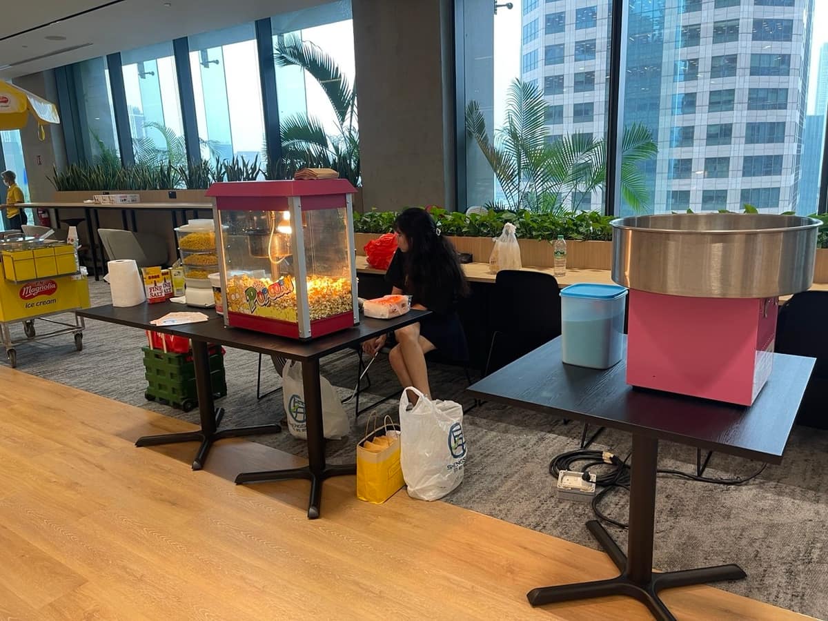 Popcorn and candy floss live station setup