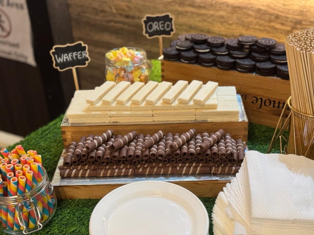Labeled waffle snack bar station