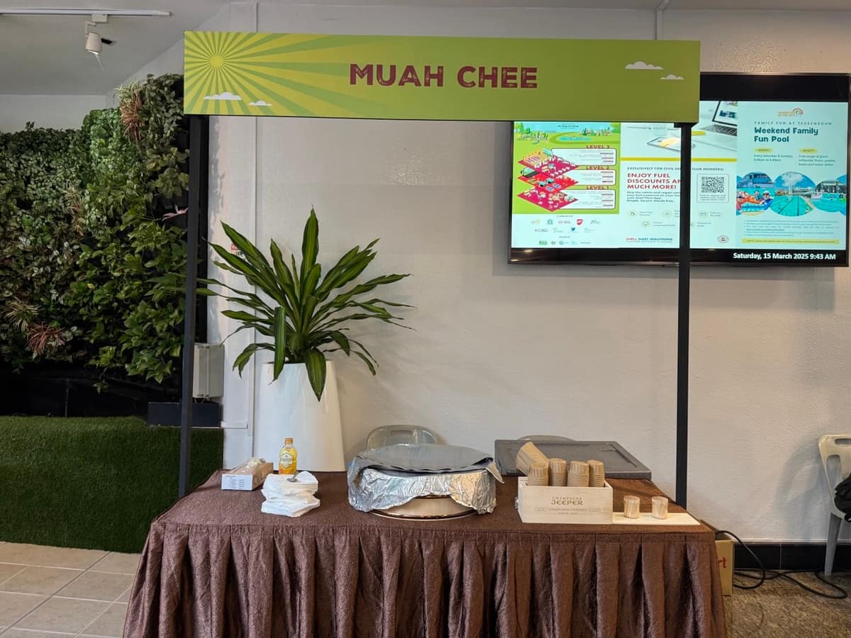 Branded muah chee live station