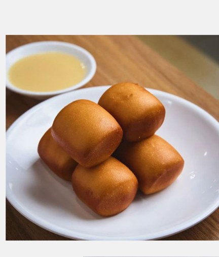 Fried Mantou live station at a BounceParkSG event