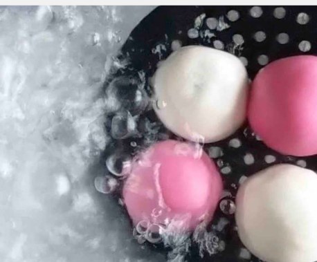 Tang Yuan live station at a BounceParkSG event