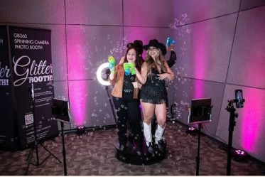 360 spinning camera photobooth by BounceParkSG