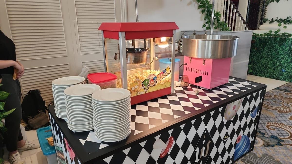 Popcorn and candy floss cart at an event